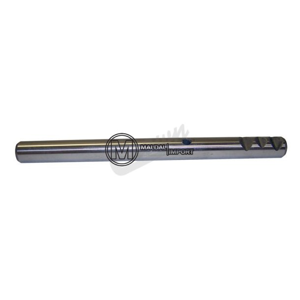 (9) Reverse Gear Shaft